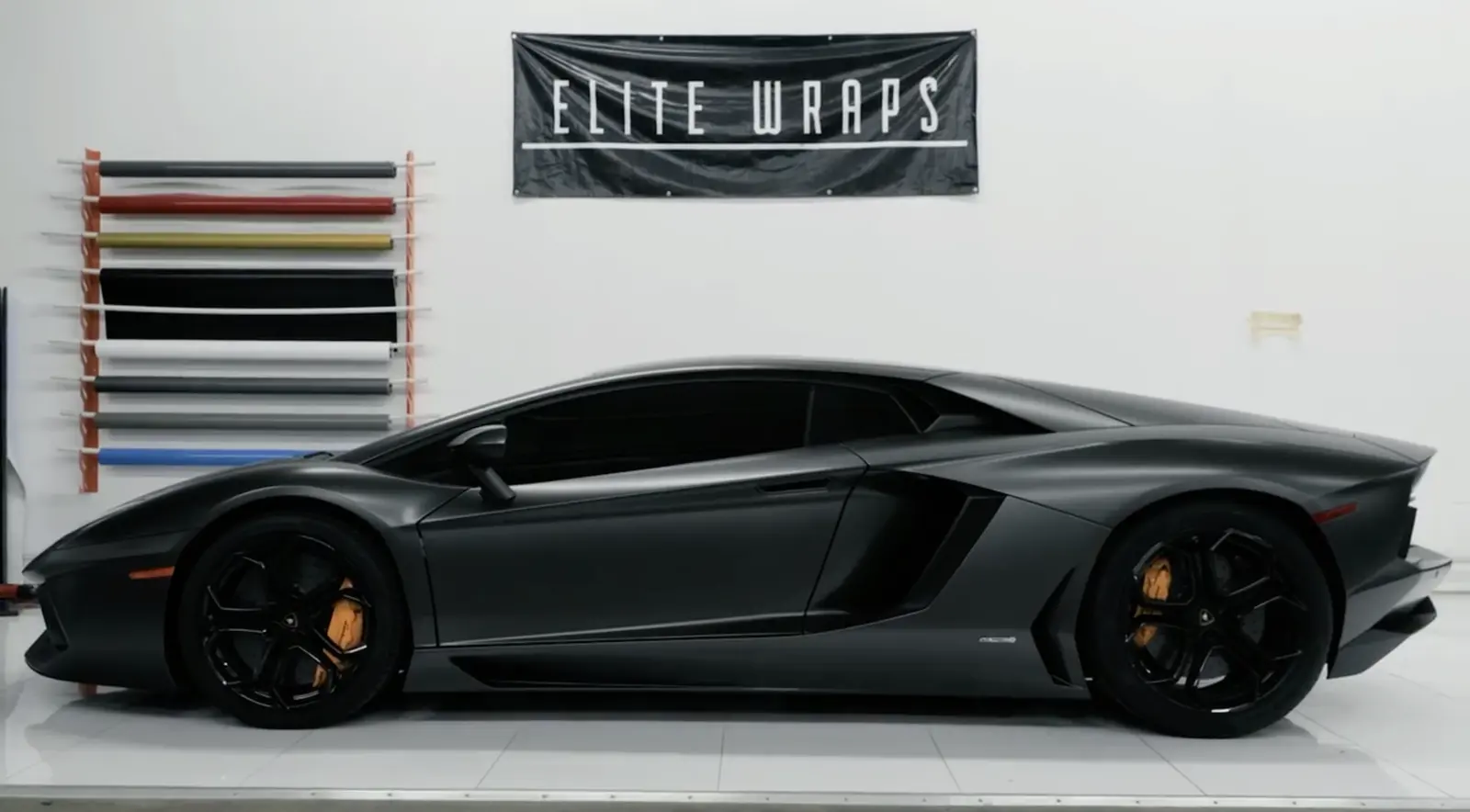 Lamborghini Aventador — Satin Basalt